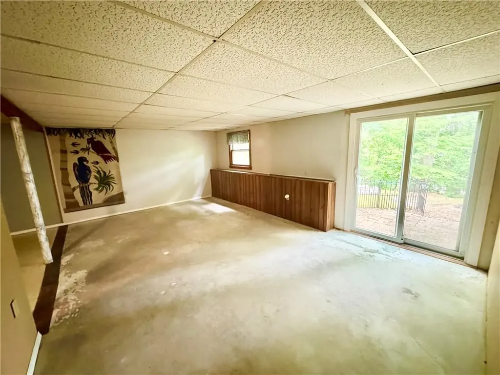16 Grove Avenue Johnston RI 02919
