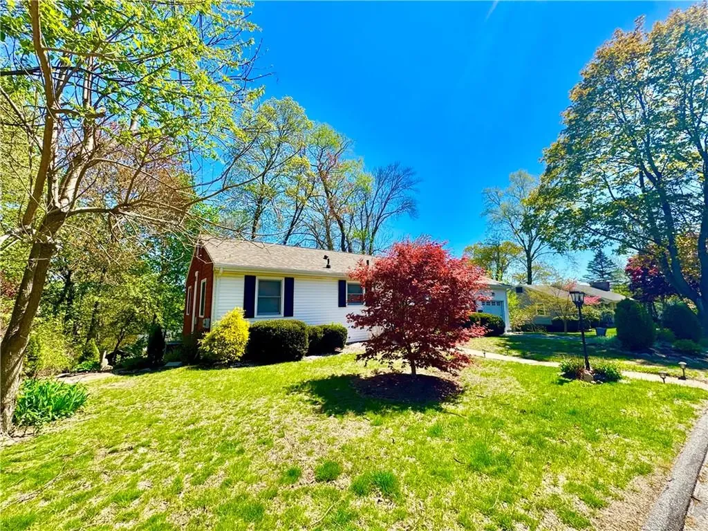 16 Grove Avenue Johnston RI 02919