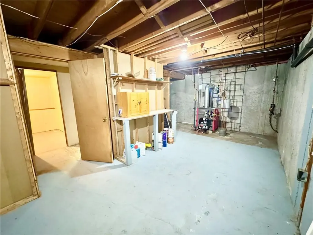 16 Grove Avenue Johnston RI 02919