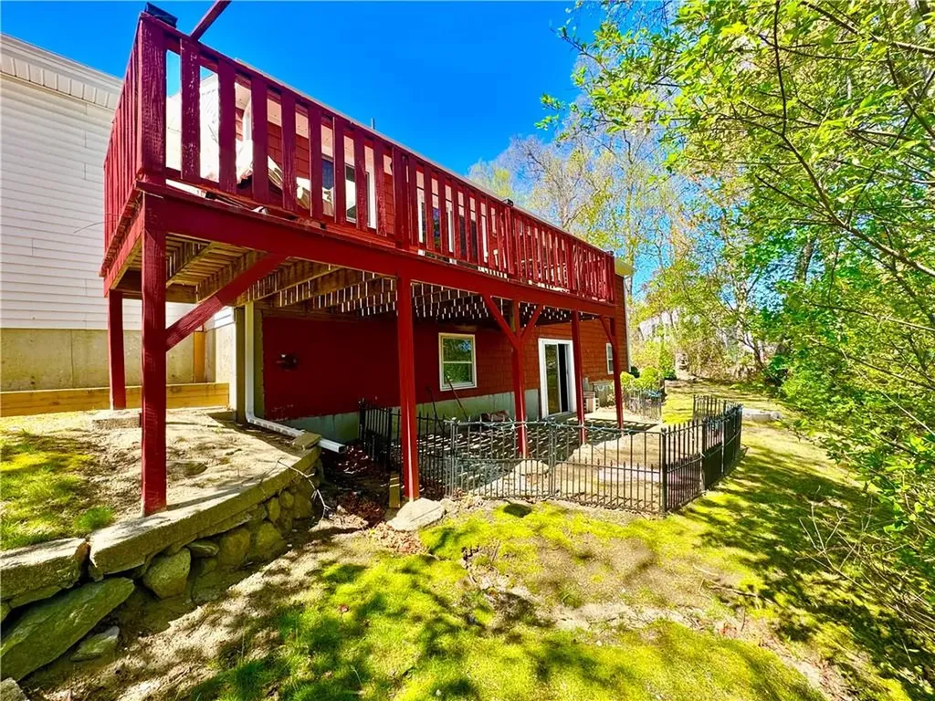 16 Grove Avenue Johnston RI 02919