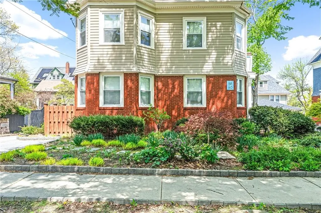 58 60 Forest Street Providence RI 02906