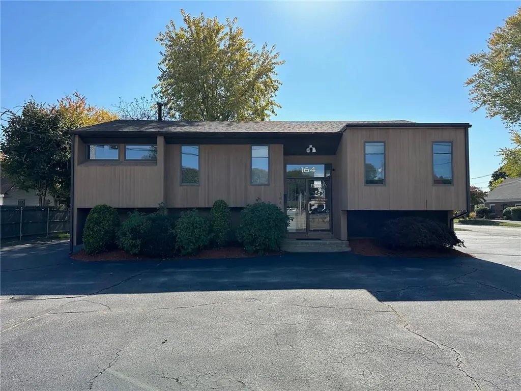 164 Airport Road Warwick RI 02889