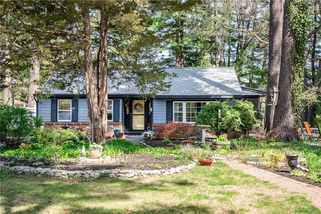 28 Riverview Avenue Smithfield RI 02917
