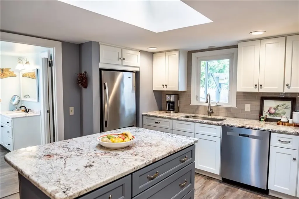 28 Riverview Avenue Smithfield RI 02917
