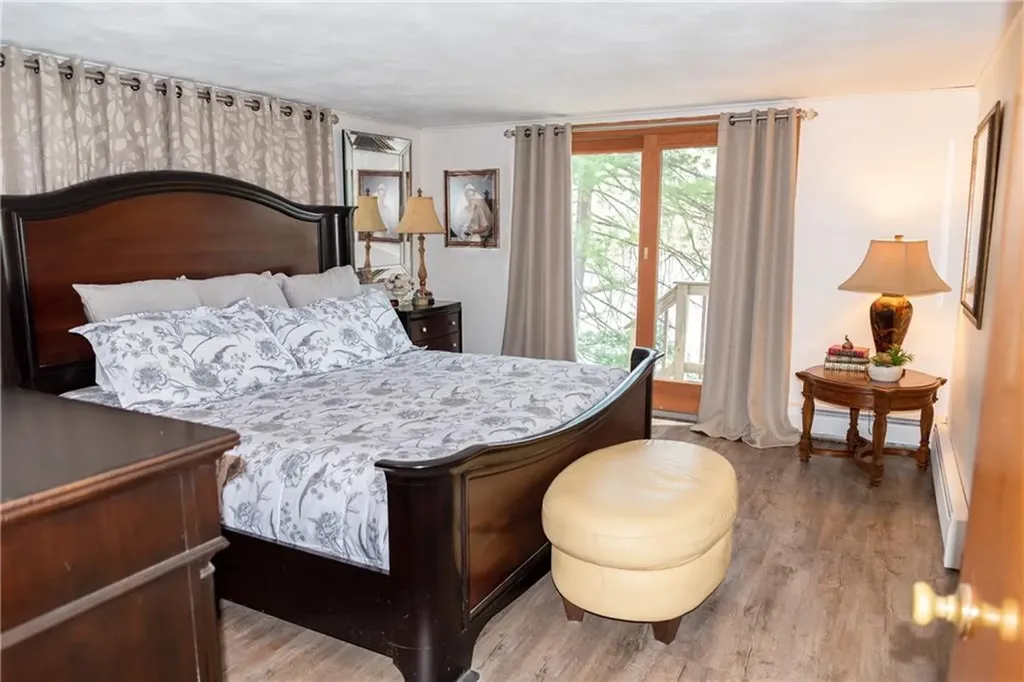 28 Riverview Avenue Smithfield RI 02917