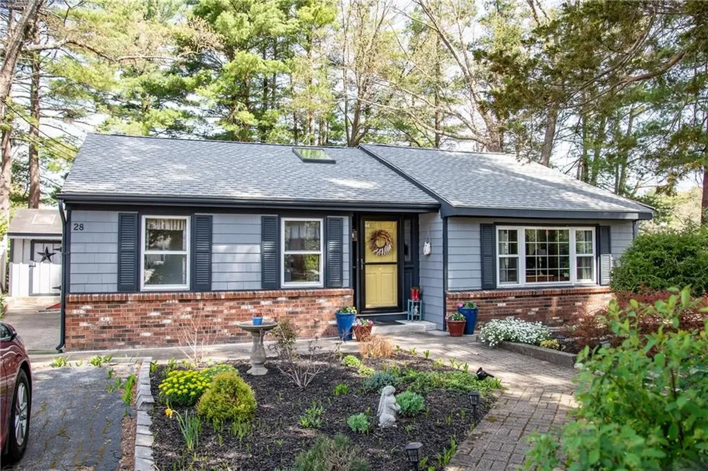 28 Riverview Avenue Smithfield RI 02917