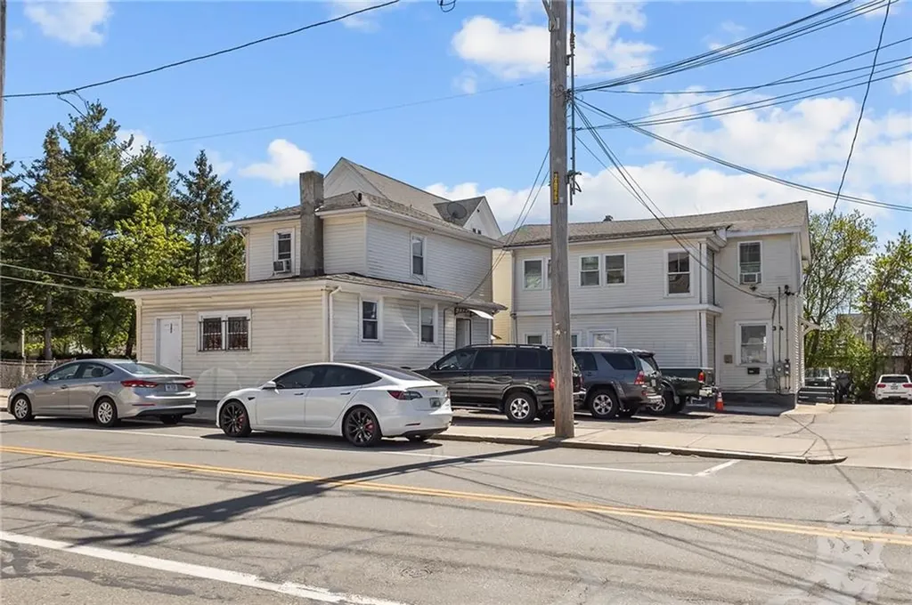 382 384 Manton Avenue Providence RI 02909