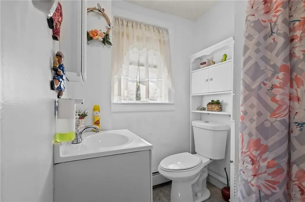 382 384 Manton Avenue Providence RI 02909