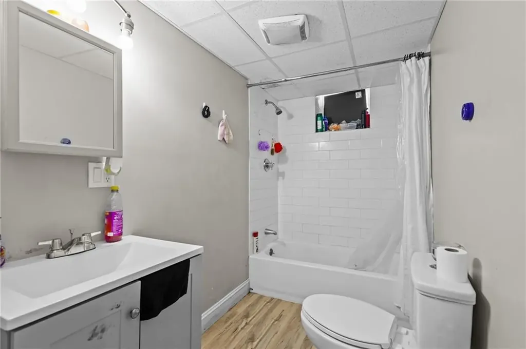 382 384 Manton Avenue Providence RI 02909