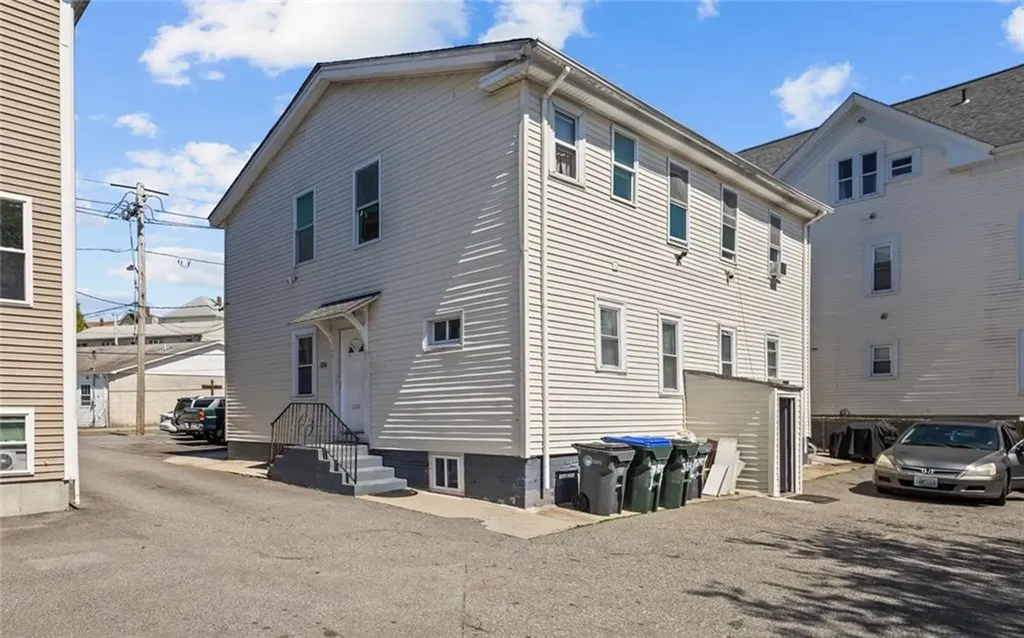 382 384 Manton Avenue Providence RI 02909