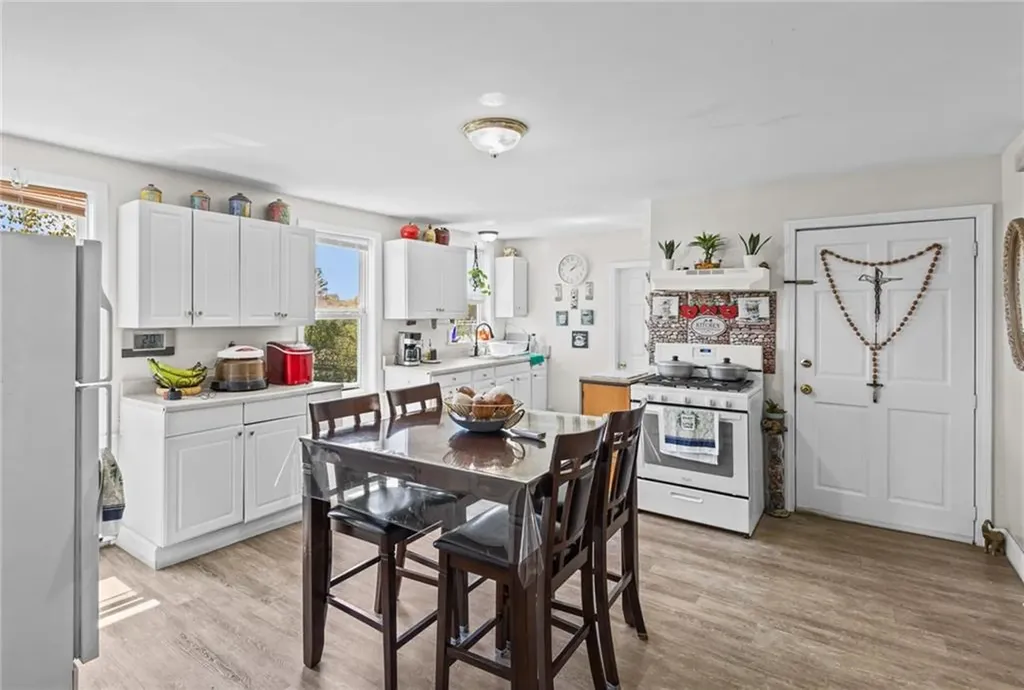 382 384 Manton Avenue Providence RI 02909
