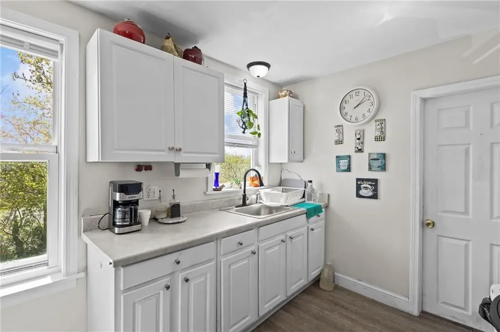 382 384 Manton Avenue Providence RI 02909
