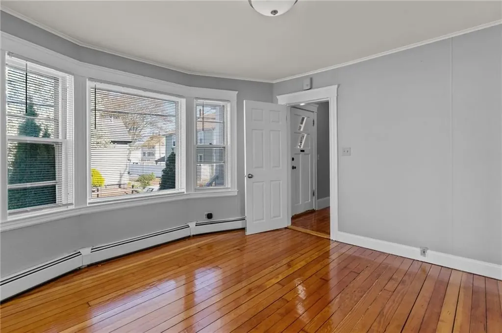 214 Kenyon Avenue Pawtucket RI 02861