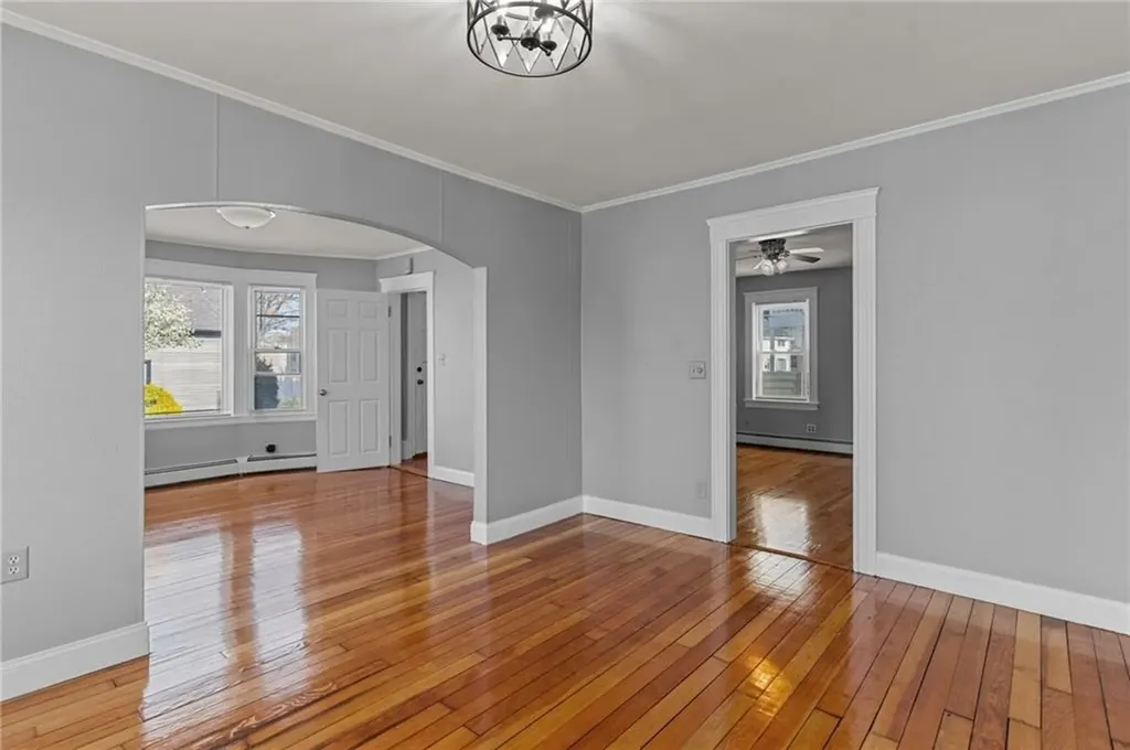 214 Kenyon Avenue Pawtucket RI 02861