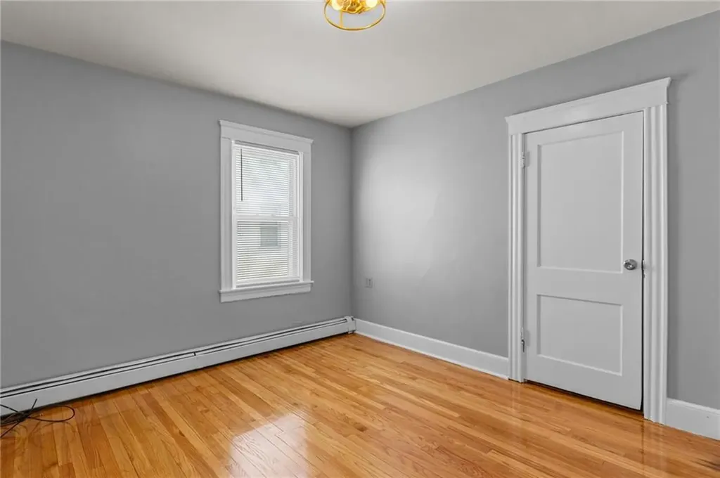 214 Kenyon Avenue Pawtucket RI 02861