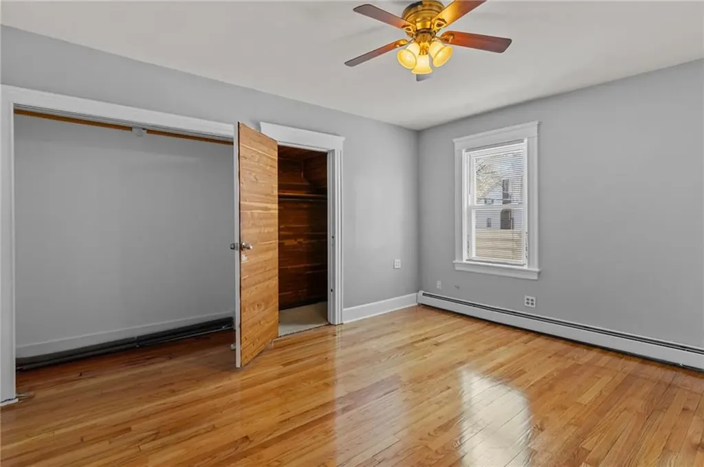 214 Kenyon Avenue Pawtucket RI 02861