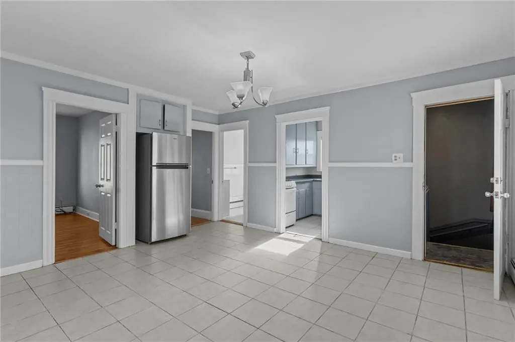214 Kenyon Avenue Pawtucket RI 02861