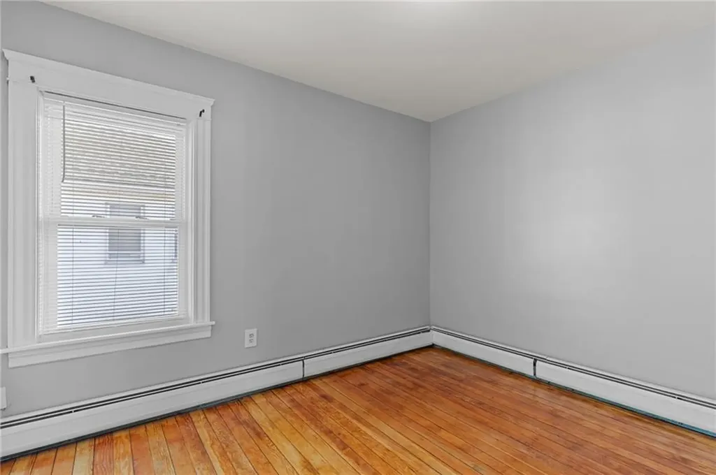 214 Kenyon Avenue Pawtucket RI 02861