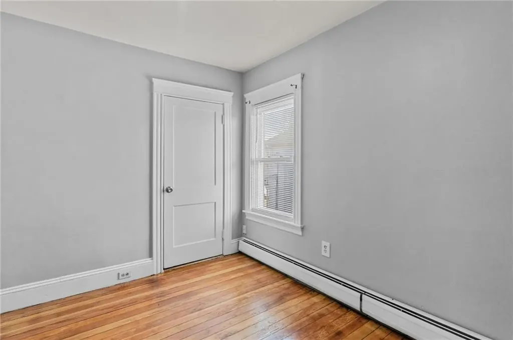 214 Kenyon Avenue Pawtucket RI 02861