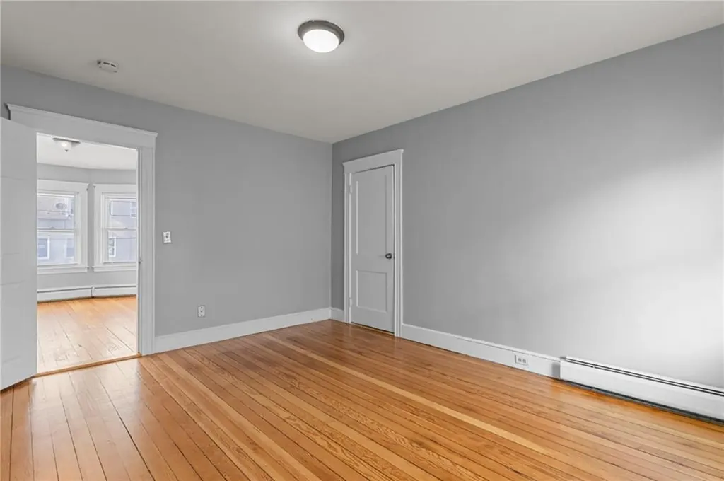 214 Kenyon Avenue Pawtucket RI 02861