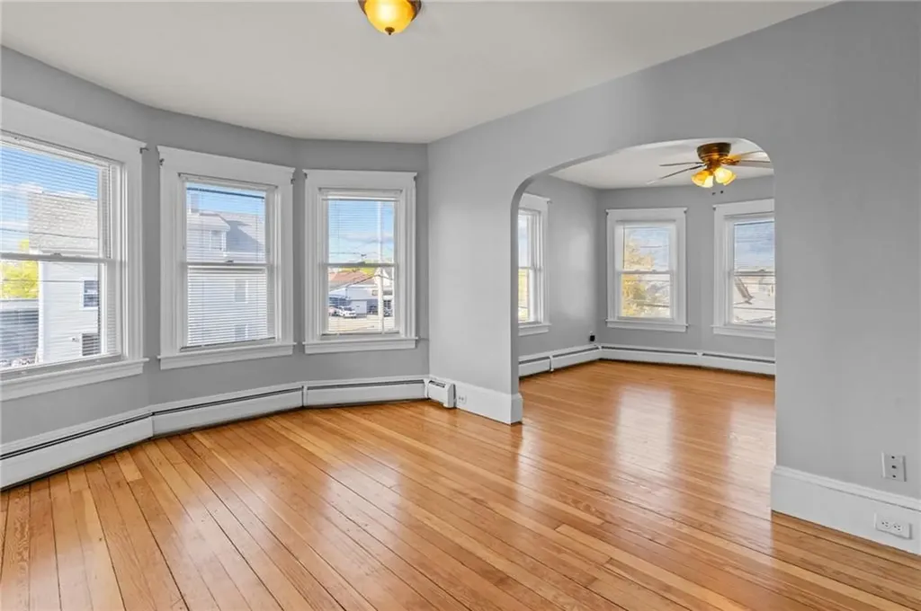 214 Kenyon Avenue Pawtucket RI 02861