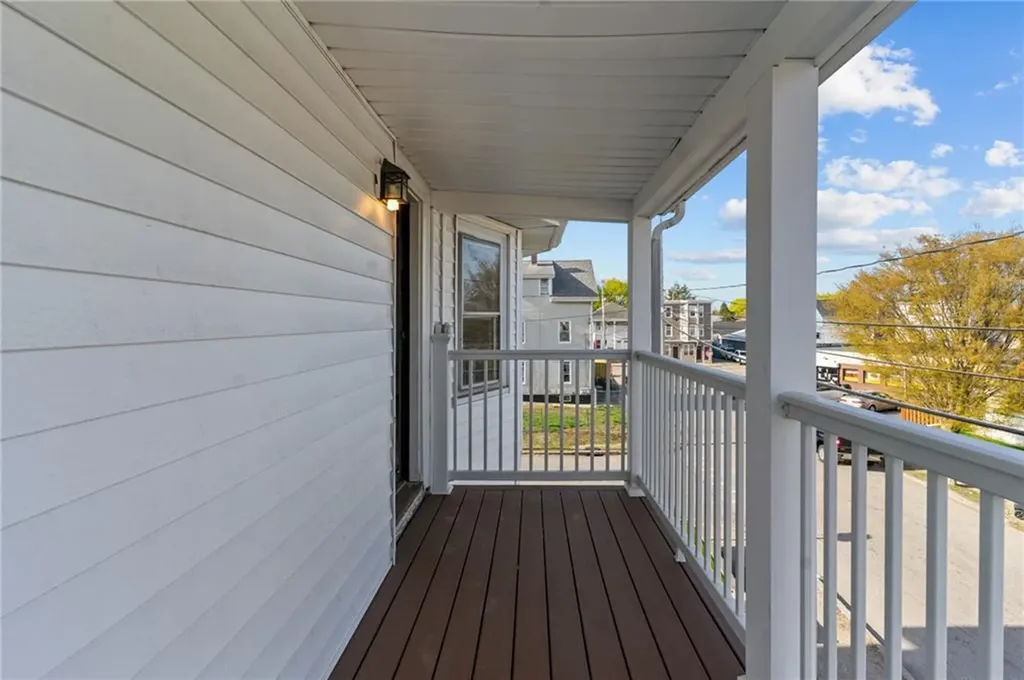 214 Kenyon Avenue Pawtucket RI 02861