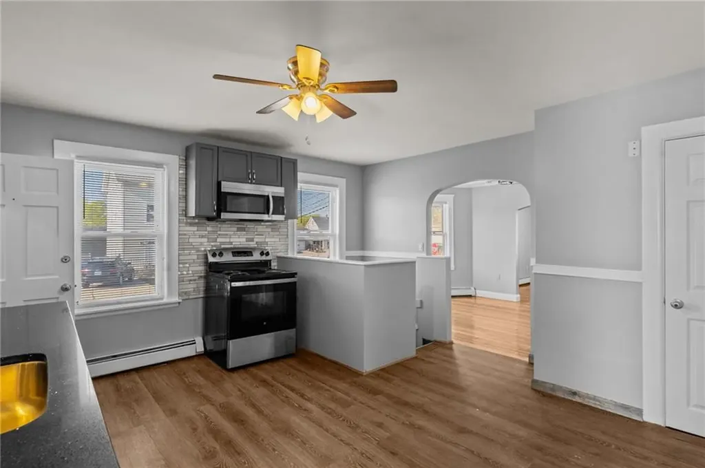 214 Kenyon Avenue Pawtucket RI 02861