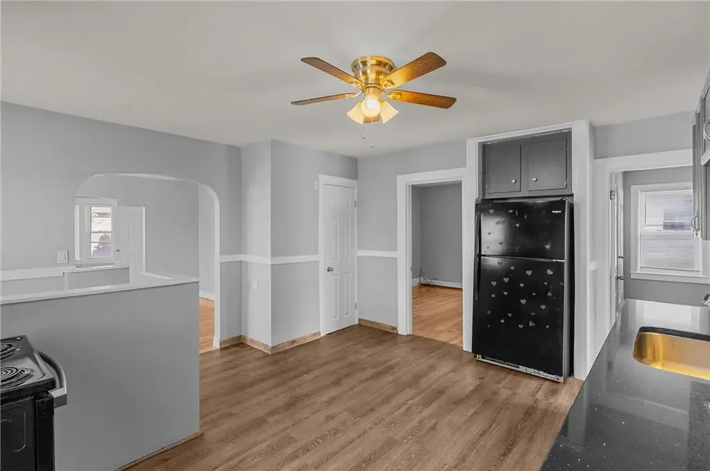 214 Kenyon Avenue Pawtucket RI 02861
