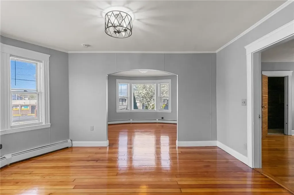 214 Kenyon Avenue Pawtucket RI 02861