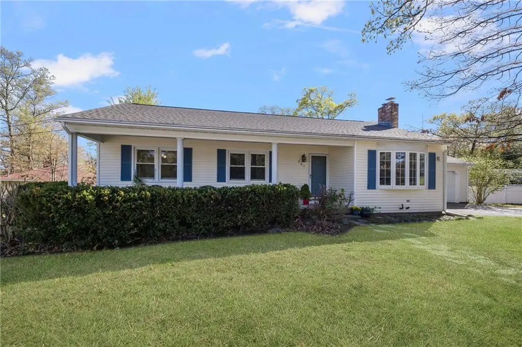 205 Pequot Trail East Greenwich RI 02818