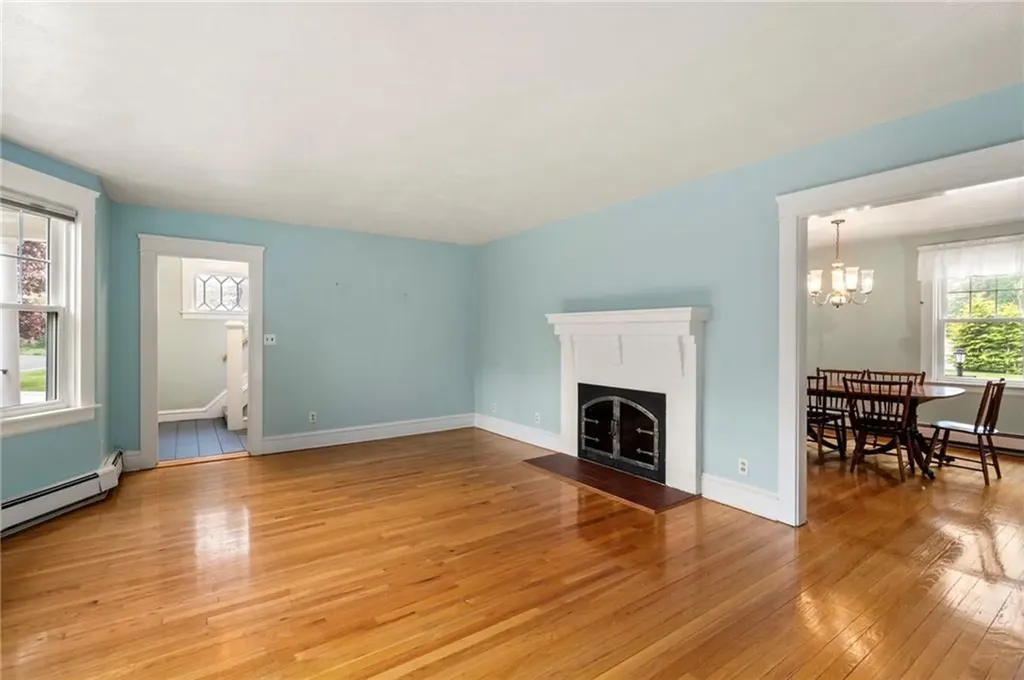 399 Smithfield Road North Smithfield RI 02896