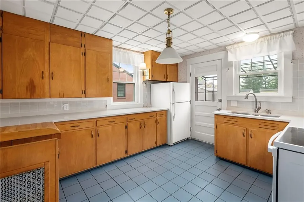 399 Smithfield Road North Smithfield RI 02896