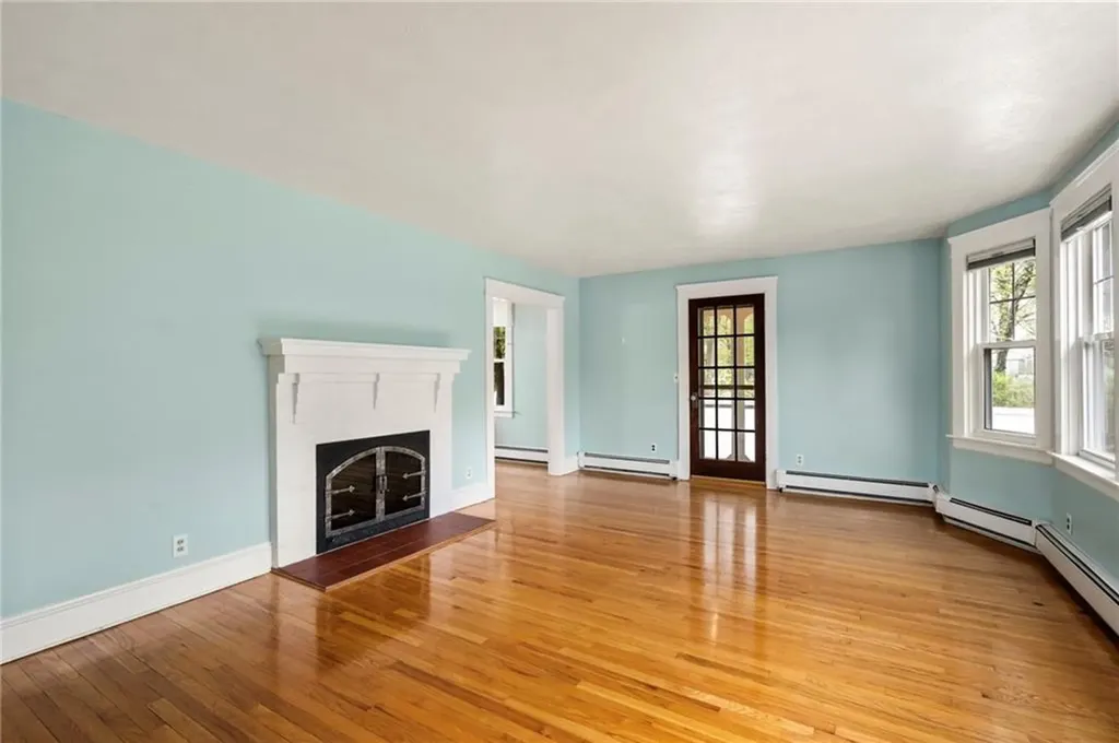 399 Smithfield Road North Smithfield RI 02896