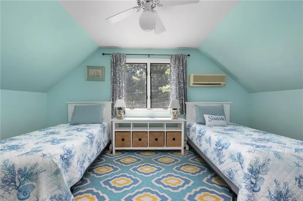 39 Highland Avenue Narragansett RI 02882