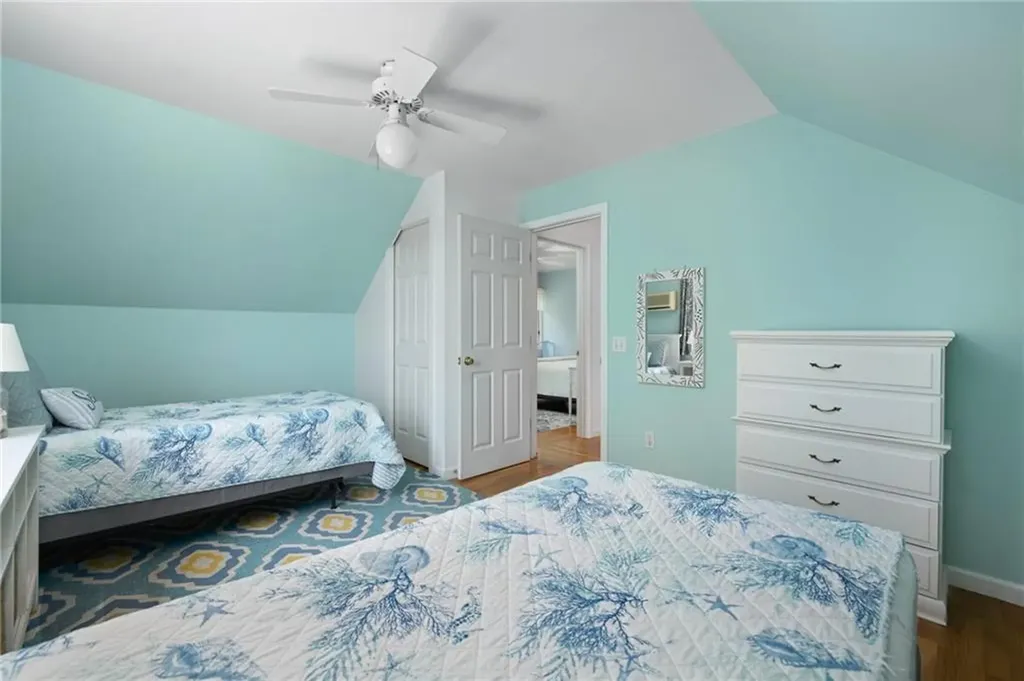 39 Highland Avenue Narragansett RI 02882
