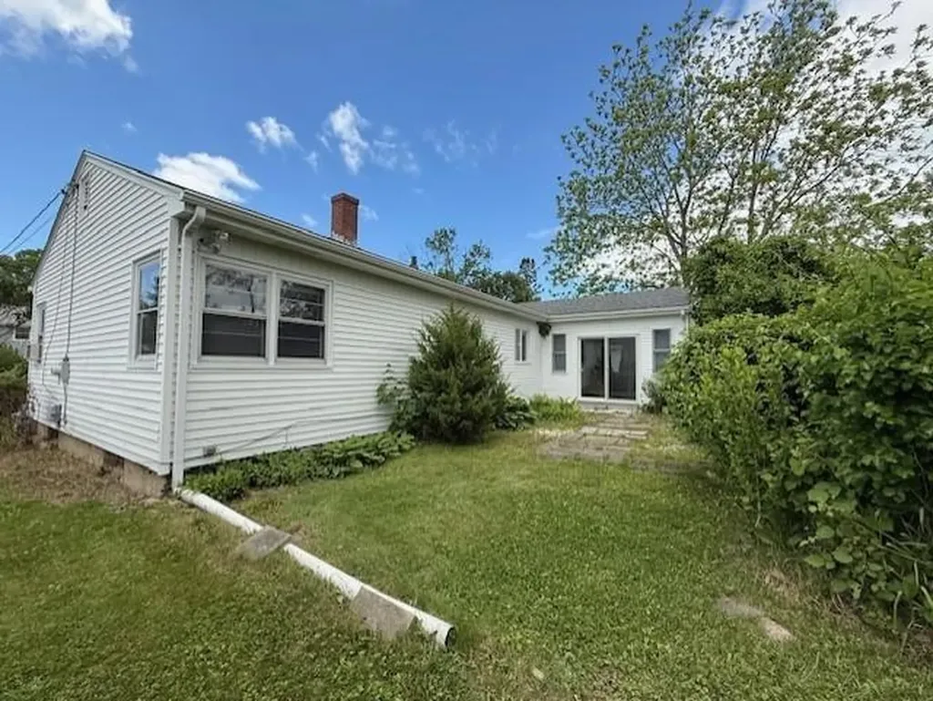 13 South Drive Westerly RI 02891