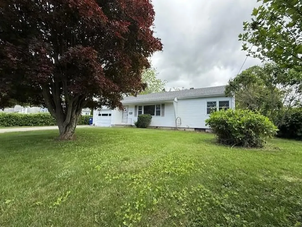 13 South Drive Westerly RI 02891