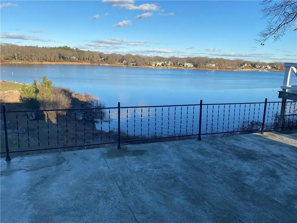 195 Arnolds Neck Drive Warwick RI 02886