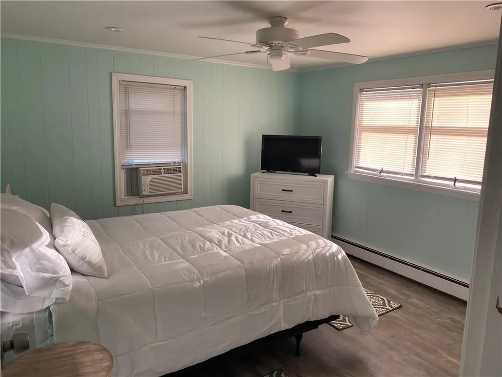 195 Arnolds Neck Drive Warwick RI 02886