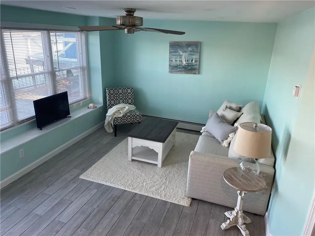 195 Arnolds Neck Drive Warwick RI 02886