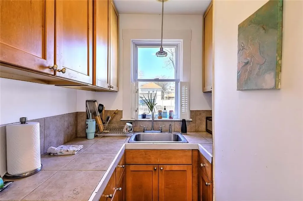 430 Morris Avenue Providence RI 02906