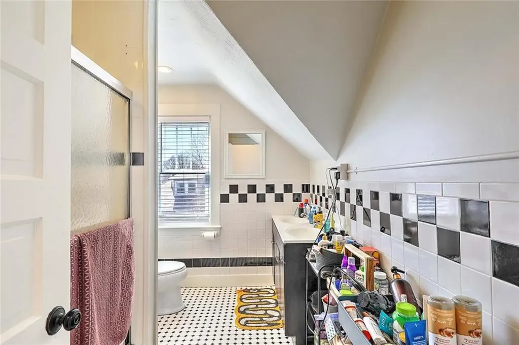 430 Morris Avenue Providence RI 02906