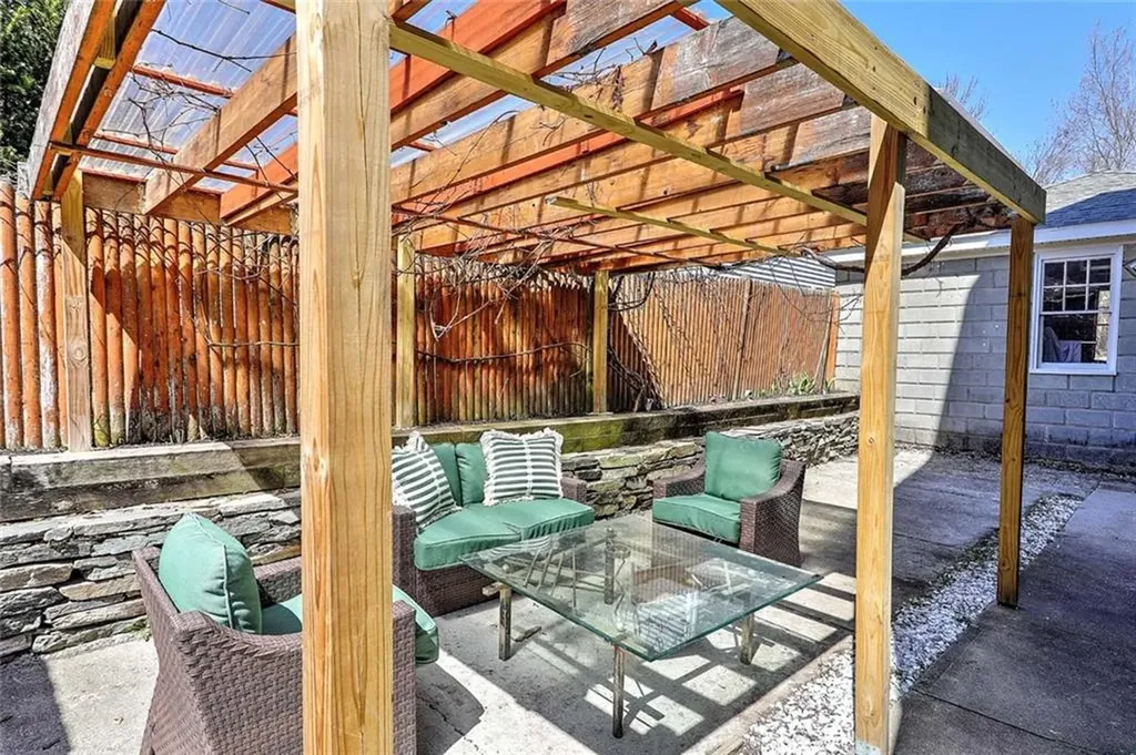 430 Morris Avenue Providence RI 02906