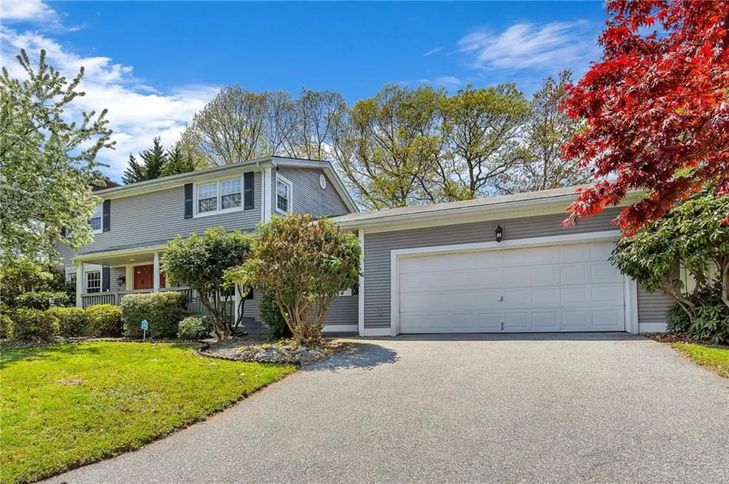 105 Quaker Drive West Warwick RI 02893