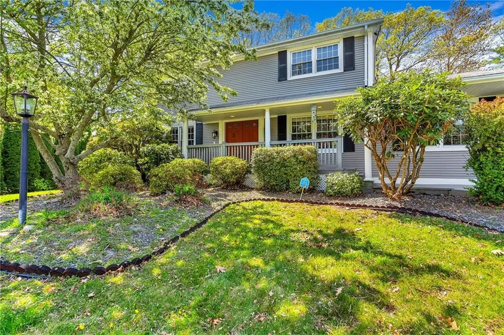 105 Quaker Drive West Warwick RI 02893