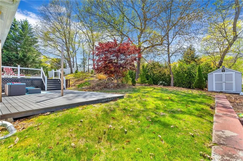 105 Quaker Drive West Warwick RI 02893