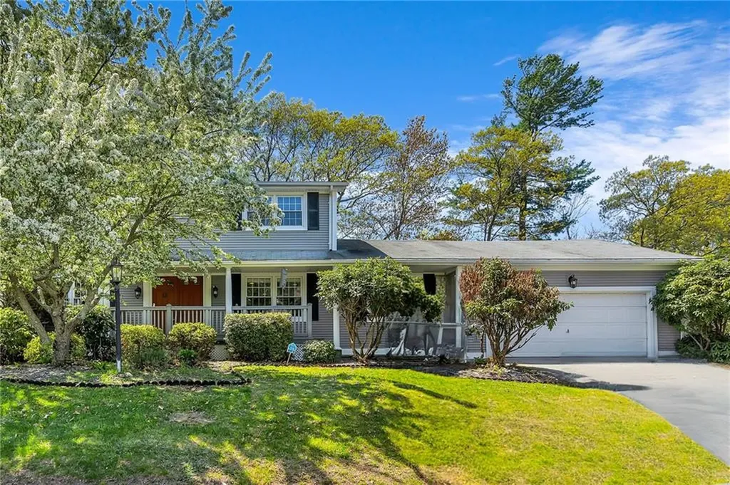 105 Quaker Drive West Warwick RI 02893