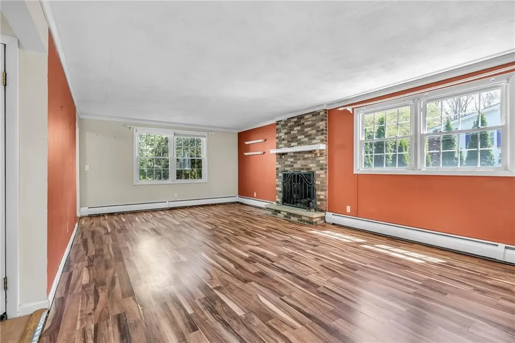 105 Quaker Drive West Warwick RI 02893