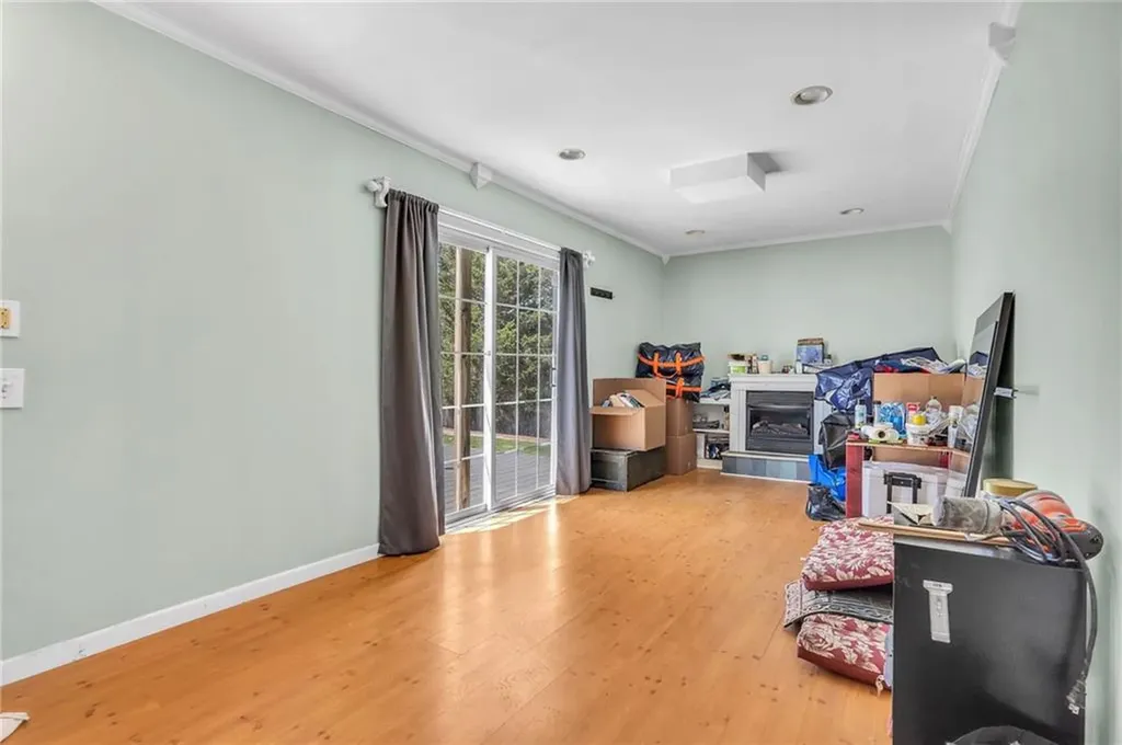 105 Quaker Drive West Warwick RI 02893