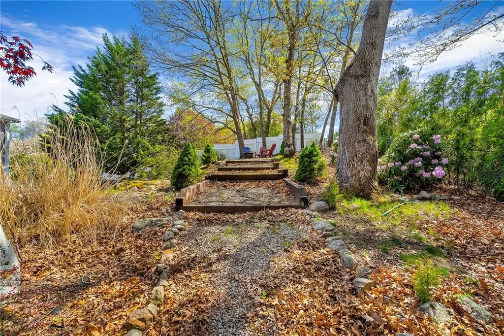 105 Quaker Drive West Warwick RI 02893